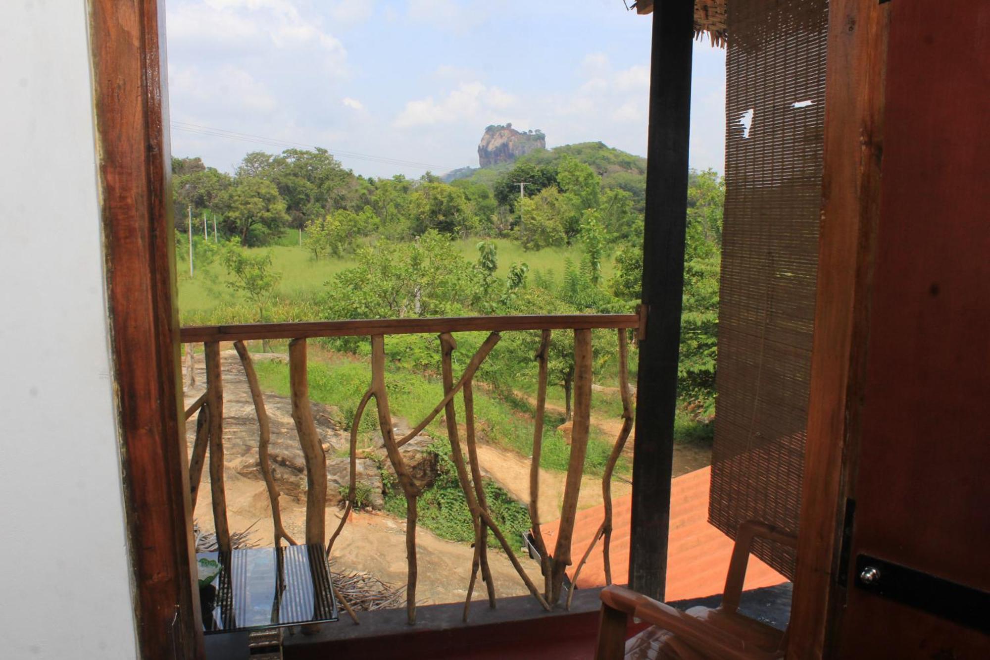 Gayani Sigiri View Home Stay Sigiriya Bagian luar foto